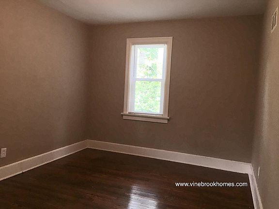 5th image of 3543 Lindscott Ave
