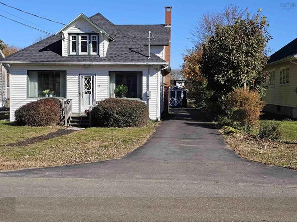 66 Queen St, Digby, NS B0V 1A0