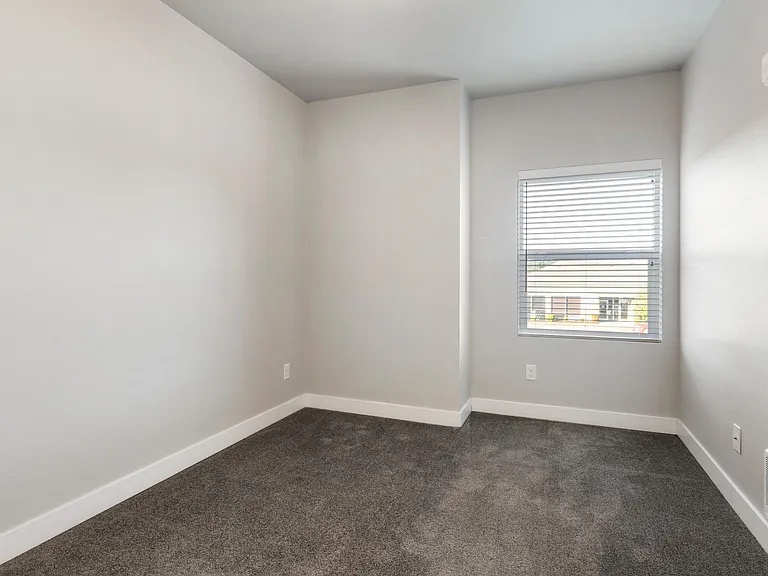 Arbor Crest Apartments — Photo 13
