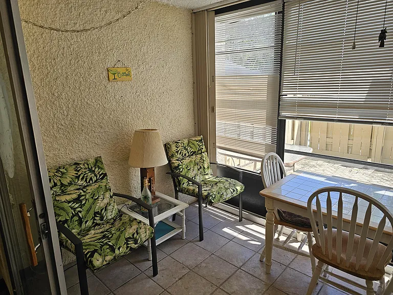 1500 NE 13th Ter #G6 — Photo 10