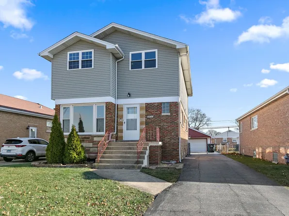 8933 S Albany Ave, Evergreen Park, IL 60805