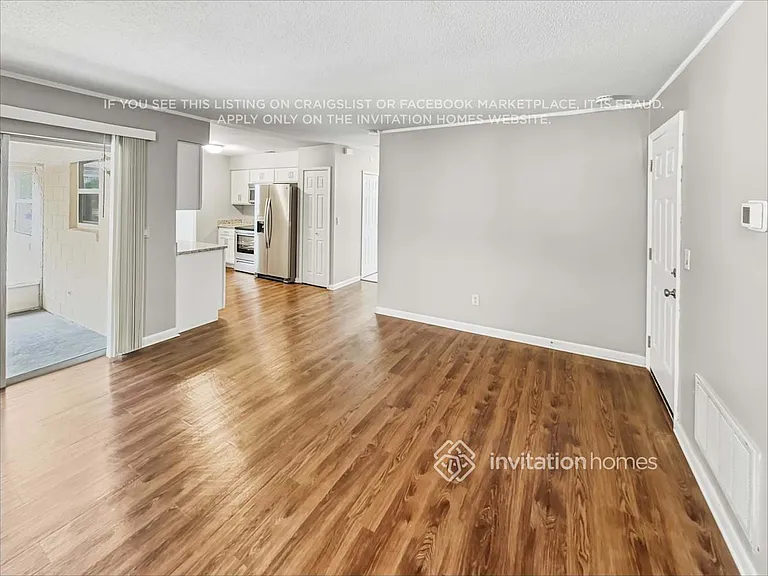 900 Vincent Dr — Photo 6