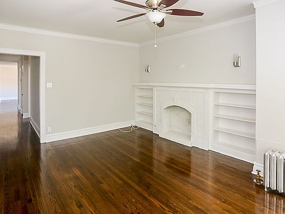 3rd image of 2206 W Foster Ave APT 3