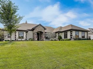 5835 Cobblestone Ln, Waunakee, WI 53597