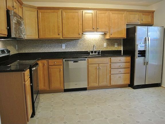 Main floor Kitchen