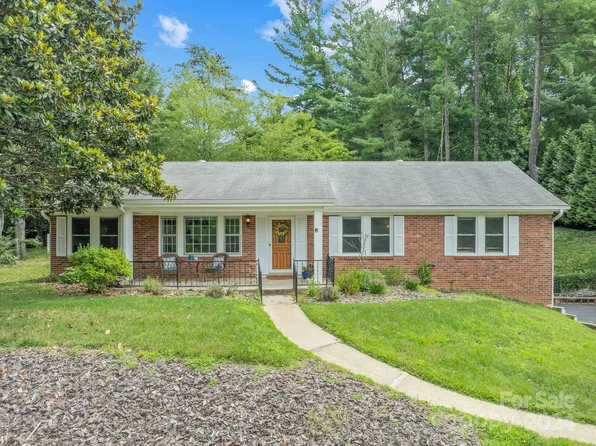 119 Woodland Hills Rd, Asheville, NC 28804