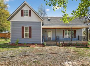 344 N Main St, Mooresboro, NC 28114