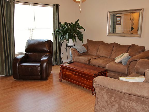 3rd image of 4757 Scepter Way