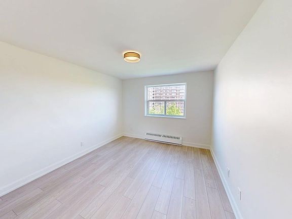 4th image of 3030 Prospect St #1545982