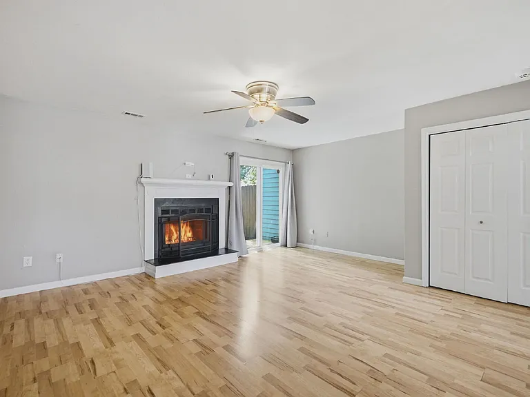 5475 Davis Way — Photo 7