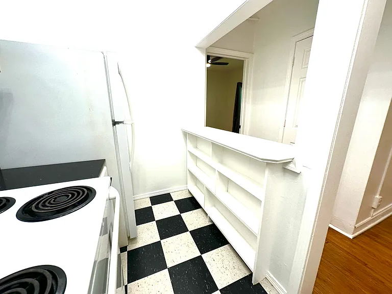 1108 S Detroit Ave #C1 — Photo 17