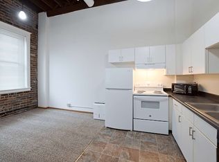 1213 Jackson St, Omaha, NE 68102