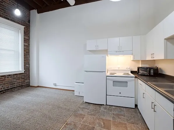 1213 Jackson St, 1213 Jackson St APT 202, Omaha, NE 68102