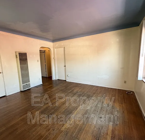 414 Pine St SE #2 — Photo 3