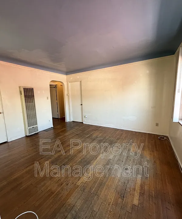 414 Pine St SE #2