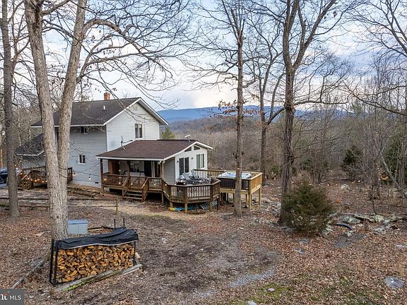 5th image of 1131 Page Valley Rd