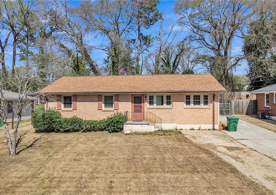 1st image of 3226 Bobolink Dr