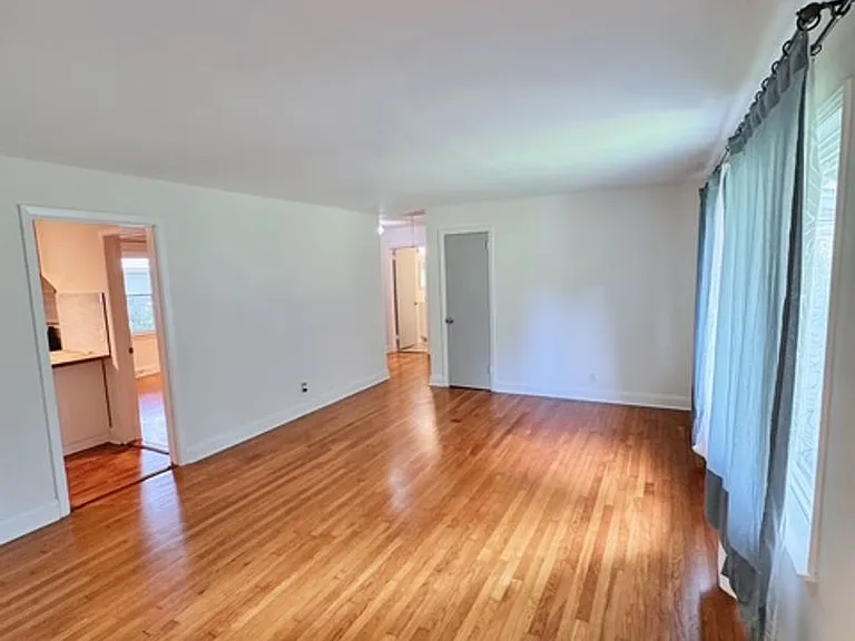 3028 Dixon Rd — Photo 5