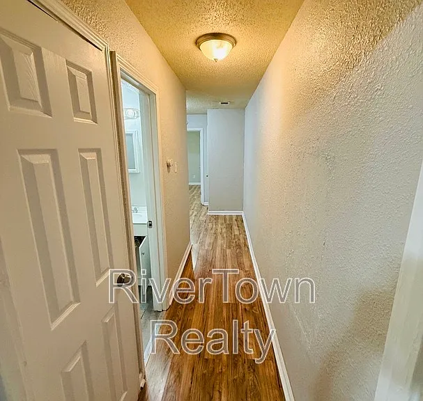 3046 Sinclair St — Photo 9