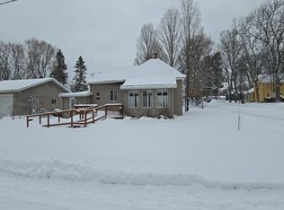 221 E Alvin St, Mesick, MI 49668