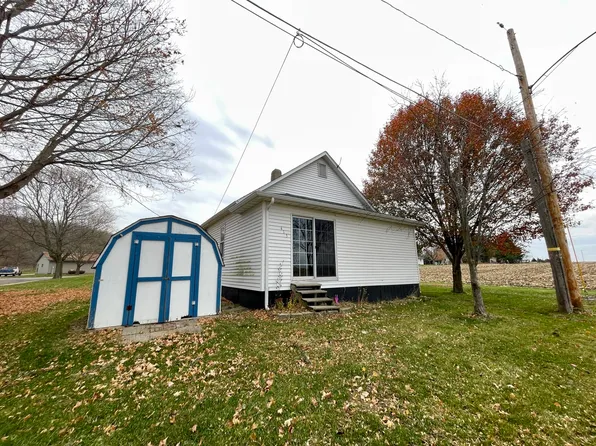 415 S Saint Paul St, Mark, IL 61340