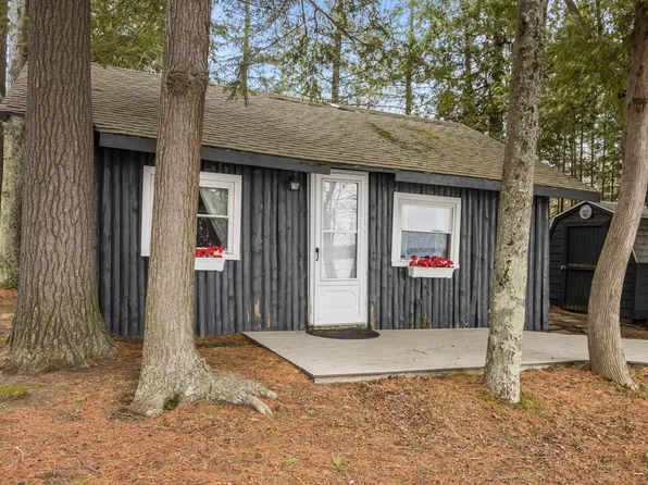 6386 Tricks Way, Kewadin, MI 49648