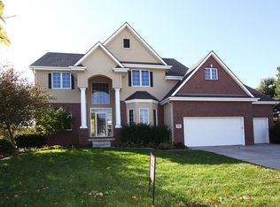 5411 Troon Dr, Lincoln, NE 68526