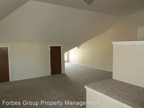 5th image of 1026 E Santa Clara St #A