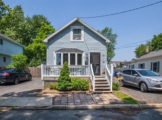 30 York Ave, Port Monmouth, NJ 07758