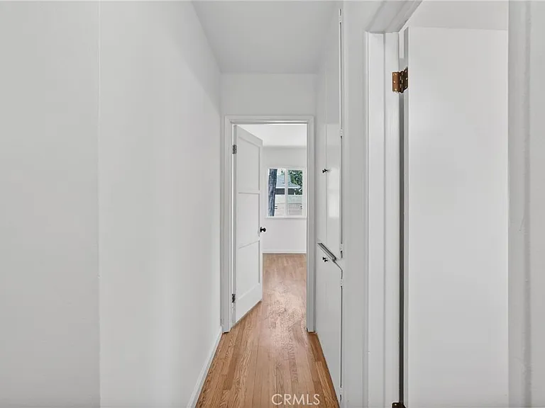 7656 Teesdale Ave — Photo 32