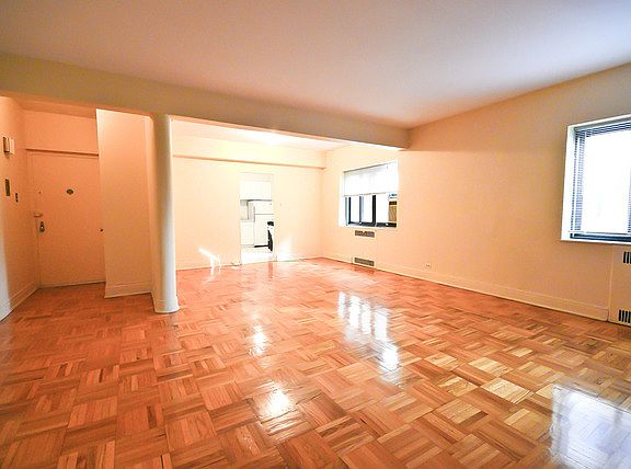 3rd image of 5044 N Marine Dr #6A