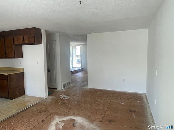 5th image of 868 Long Hill Road #868