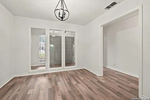 502 Moorside Dr — Photo 12