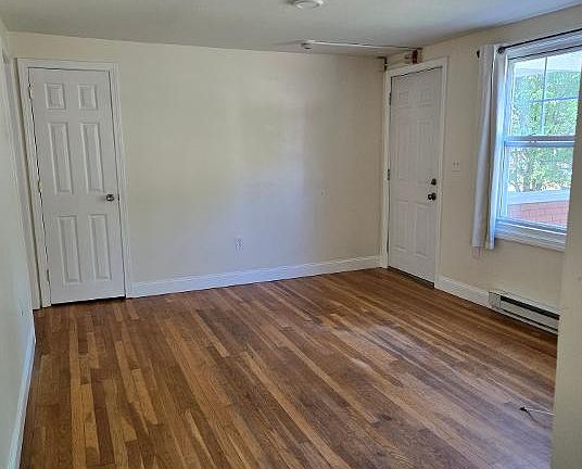 4th image of 74 High St APT 3
