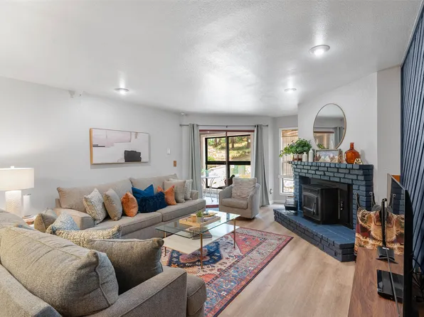 865 Majestic Pines Dr #105, Mammoth Lakes, CA 93546