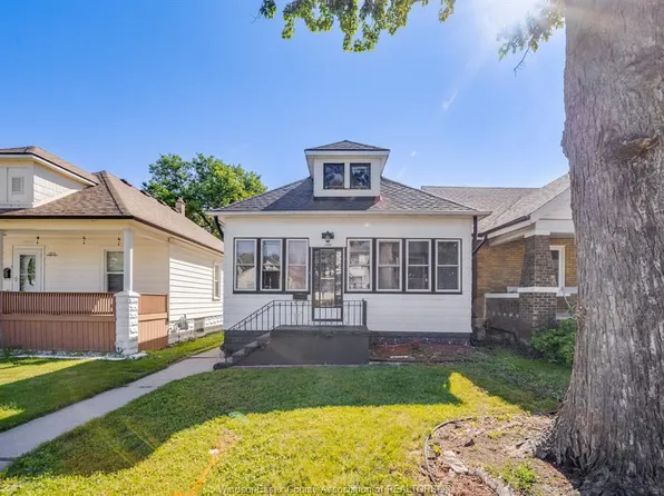 1170 Pierre Ave, Windsor, ON N9A 2L4