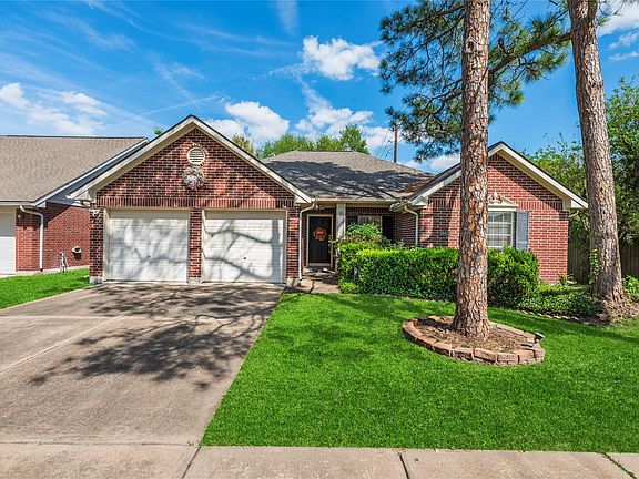 5th image of 16423 Maple Downs Ln