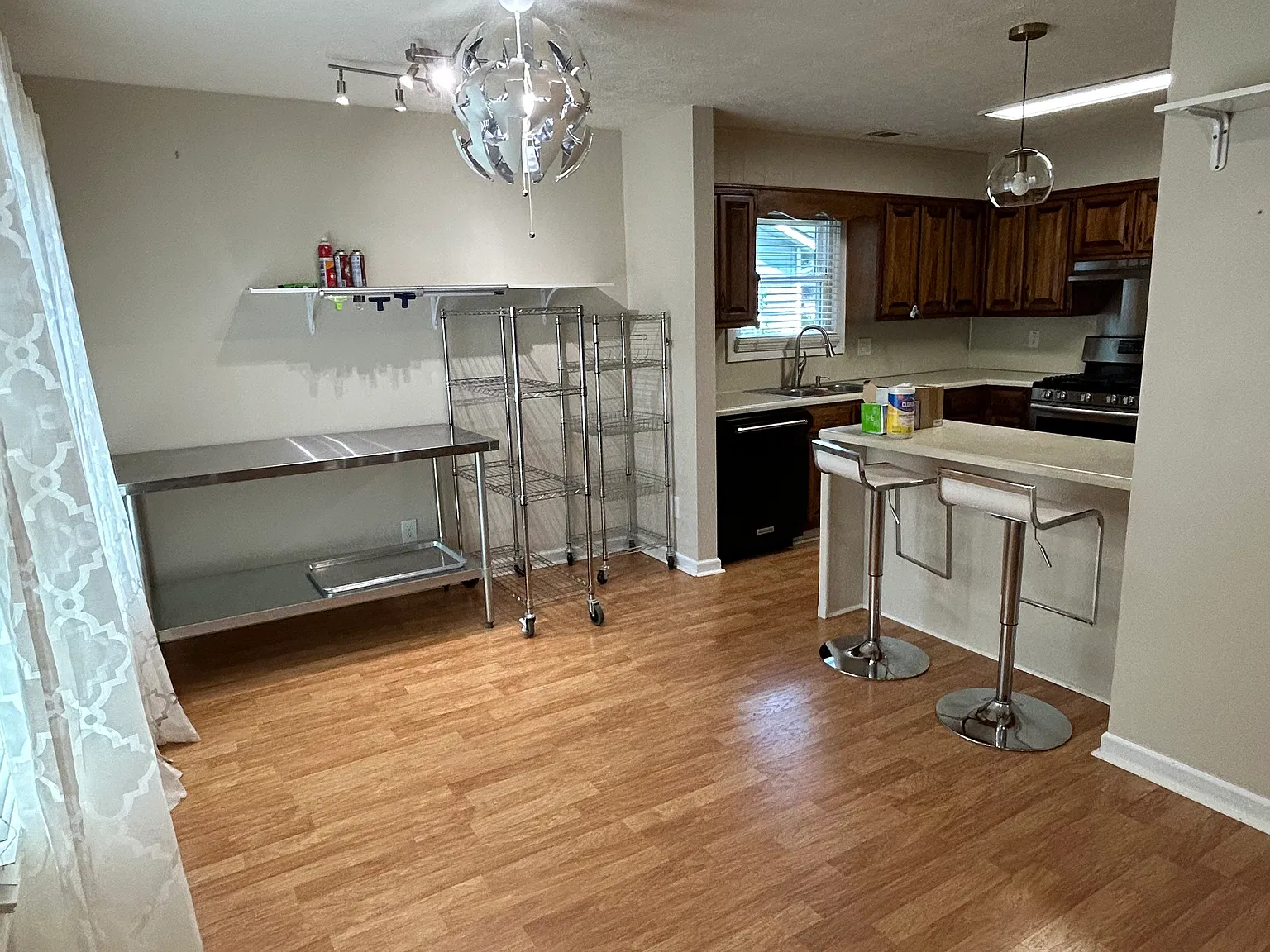3 bed, 1514 sqft, $1,950 — Photo 4
