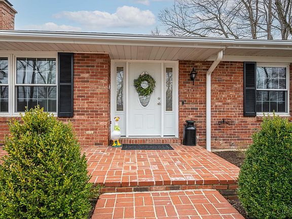 3rd image of 11624 Edgewood Rd