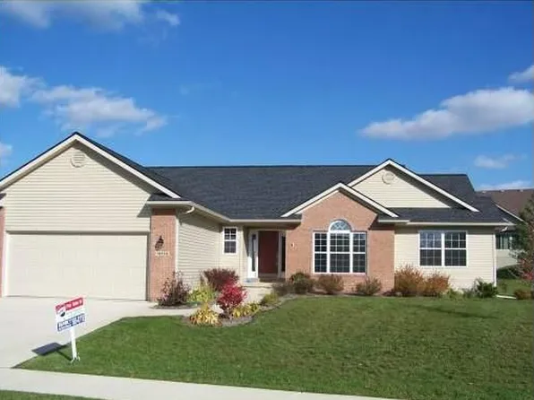 14159 Cordaleigh Dr, Lansing, MI 48906