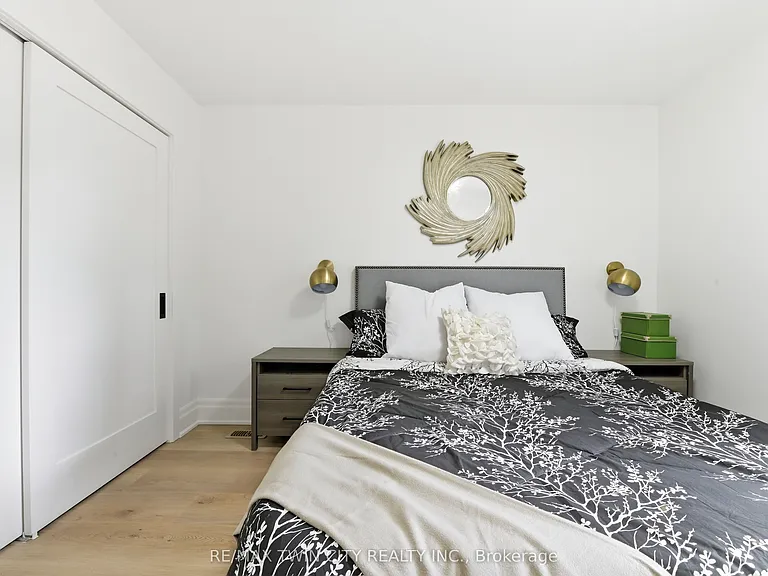 37 Edwin St #2 — Photo 12