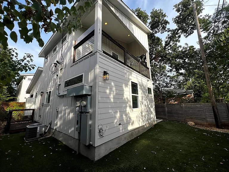 1404 Marcus Pl #2 — Photo 31