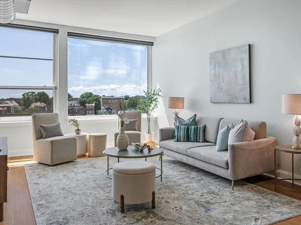 51 Lafayette St Unit 506, Salem, MA 01970