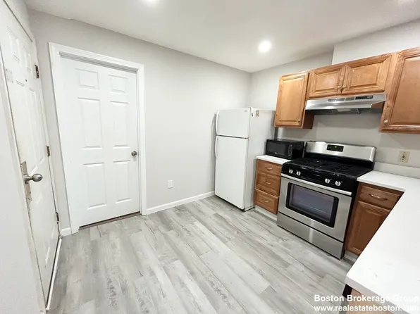 92 Hammond St, Boston, MA