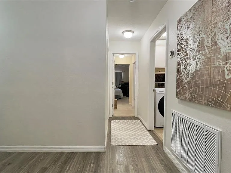 9319 Strongbark Ln — Photo 14