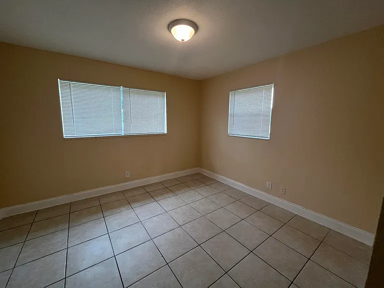 4867 Alberta Ave — Photo 31