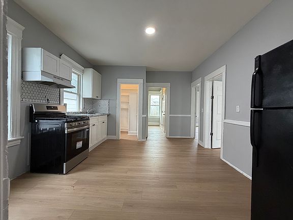 2nd image of 88 6th St #B2