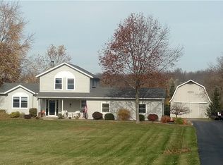 16835 Hinds Rd, Holley, NY 14470