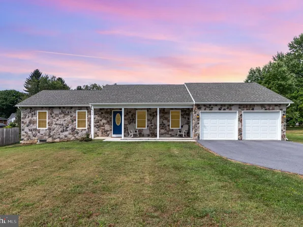 106 Marbeth Ave, Carlisle, PA 17013