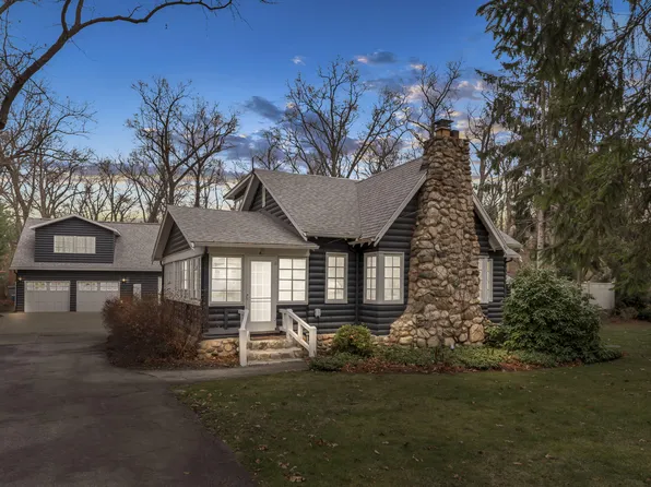 29 Mohawk Trl, New Buffalo, MI 49117